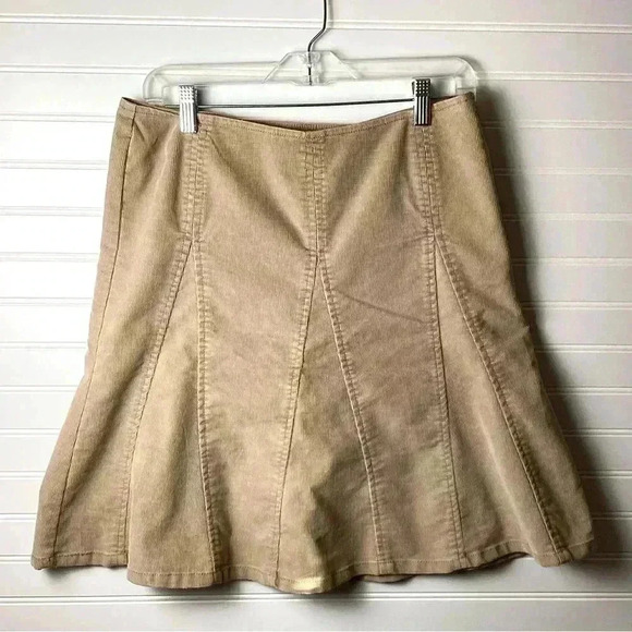 Gap Beige Corduroy A-Line Skirt Women's Size 4 stretch - Picture 1 of 7